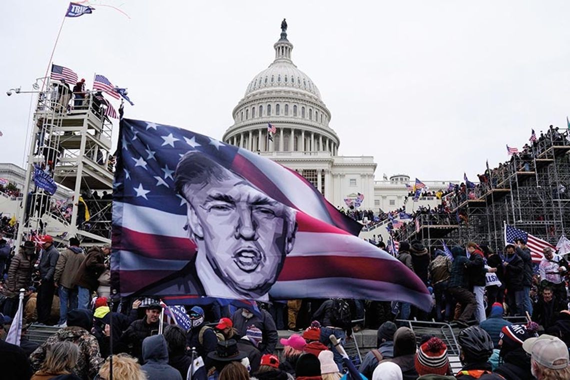 Departament Sprawiedliwości: Trump może być pozwany przez kongresmenów i policjantów