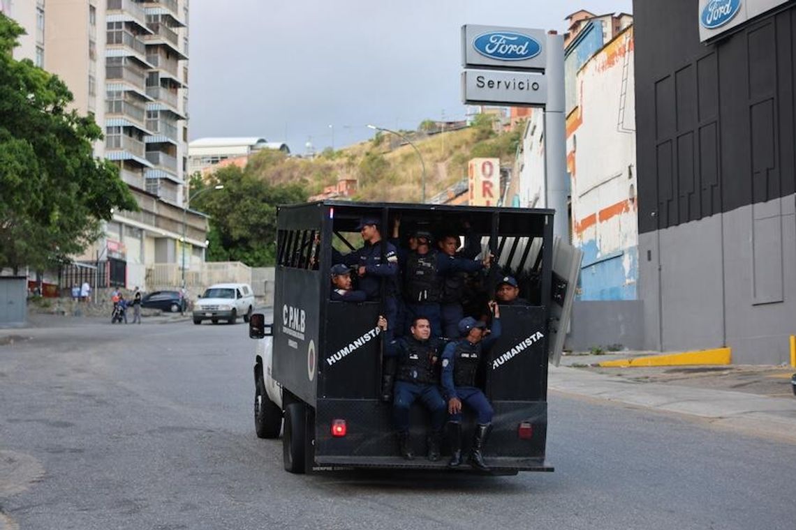 Departament Stanu wezwał obywateli USA, aby natychmiast opuścili Wenezuelę