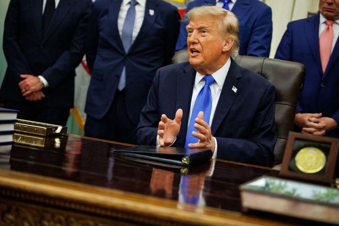 Donald Trump podpisał dekret o zakazie importu nabiału, alkoholu i motocykli z Kanady