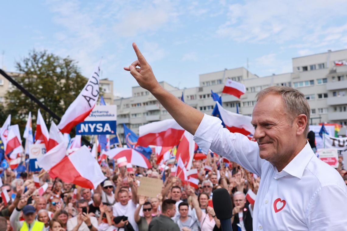 Donald Tusk: 1 października w Warszawie zorganizujemy marsz Miliona Serc (WIDEO)