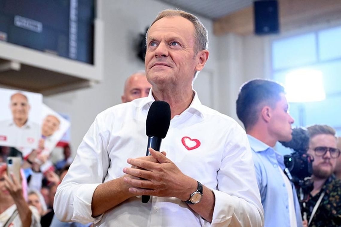 Donald Tusk: nie jest rolą prezydenta, aby recenzować czy uczestniczyć w tworzeniu umowy koalicyjnej