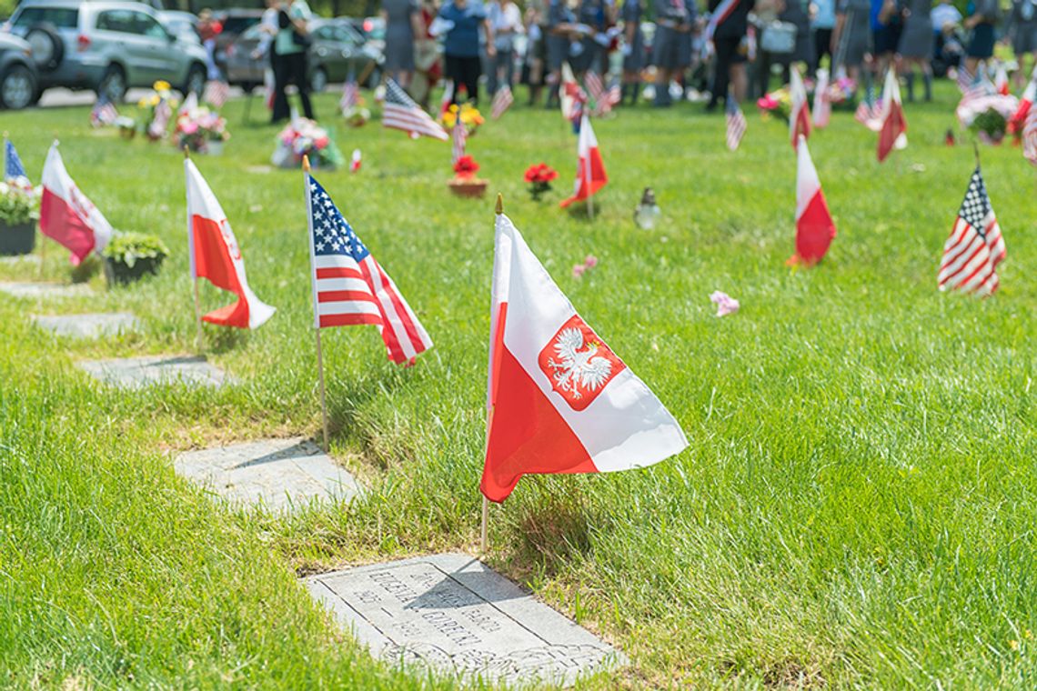 Dusze Bogu, ciała Ameryce, serca Ojczyźnie oddali. Polonijne obchody Memorial Day