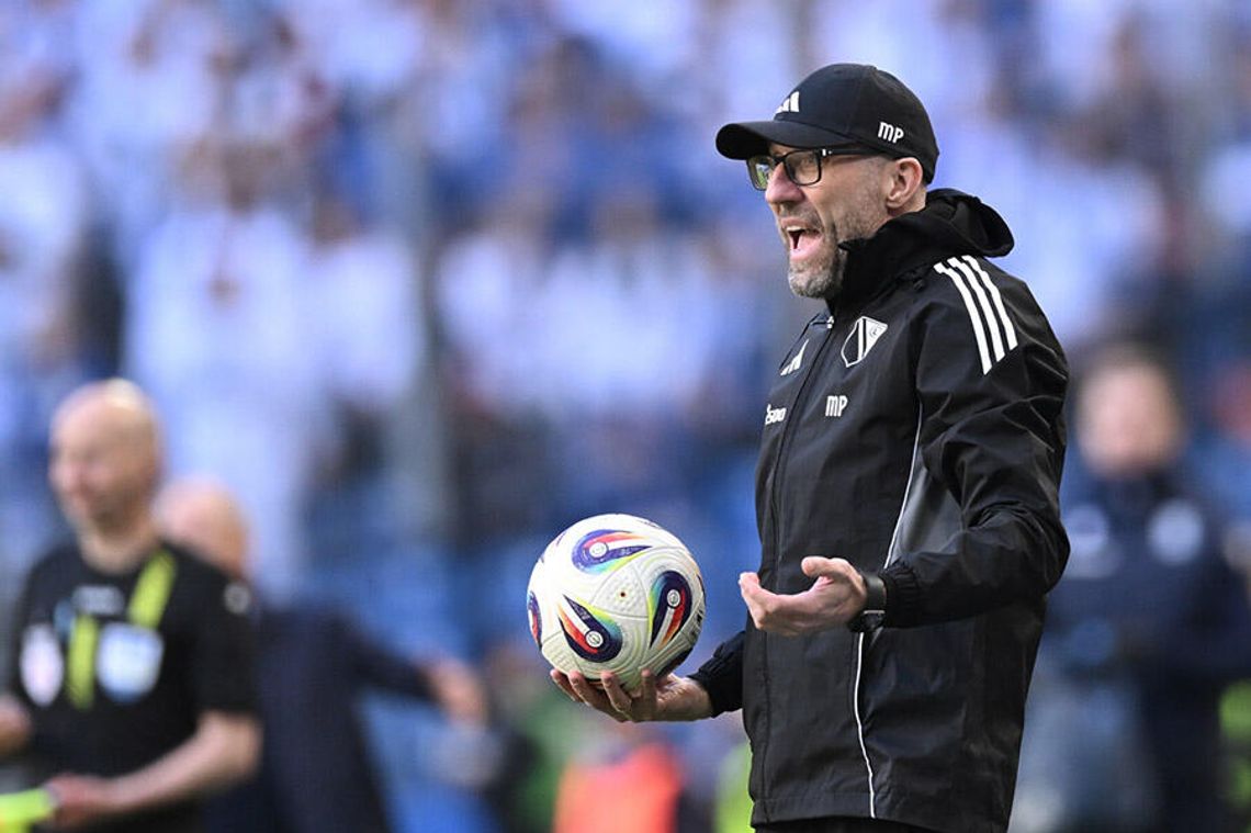 Ekstraklasa  – Papszun: odwołamy się od czerwonej kartki Augustyniaka