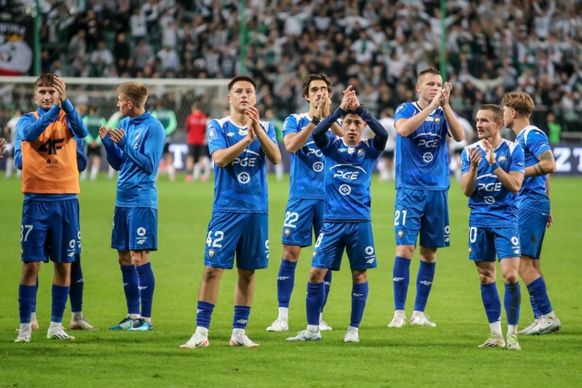 Ekstraklasa piłkarska - czwarta z rzędu porażka Legii, remis mistrza