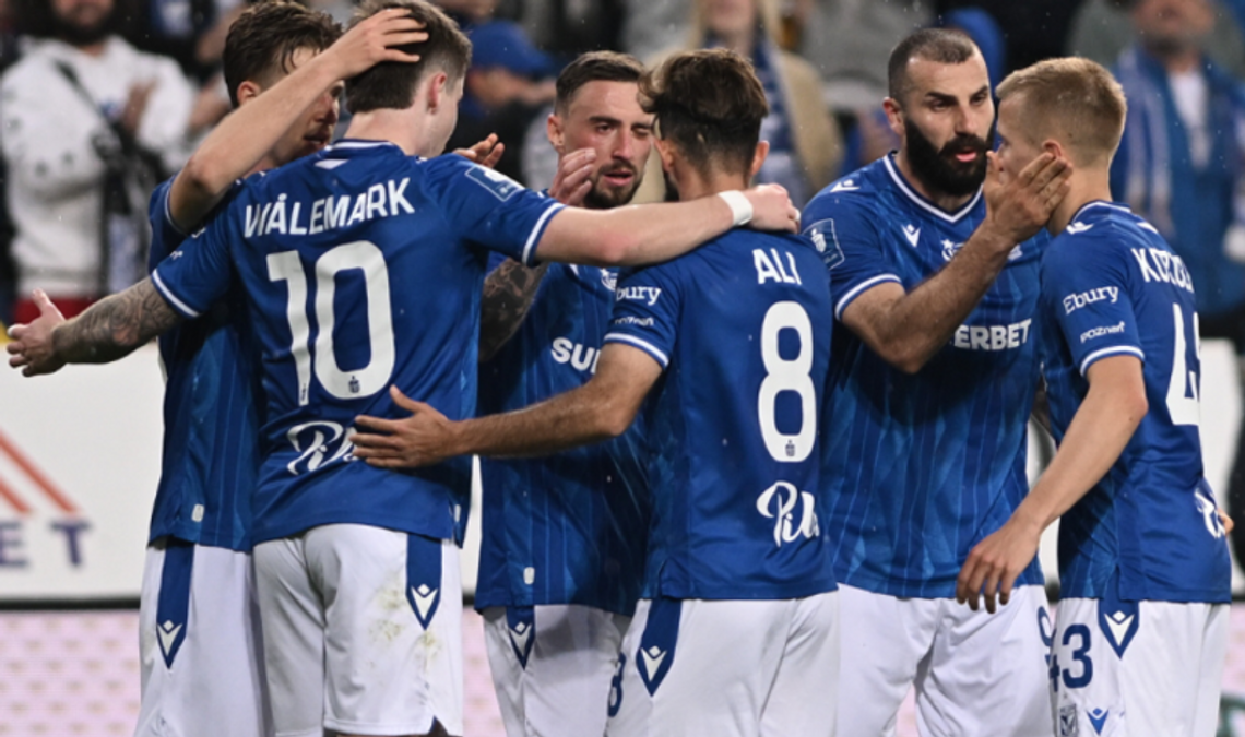 Ekstraklasa piłkarska - Lech dogonił lidera, wpadka mistrza