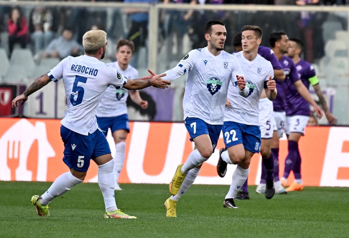 Ekstraklasa piłkarska - Lech liderem, Pogoń też z drugim zwycięstwem