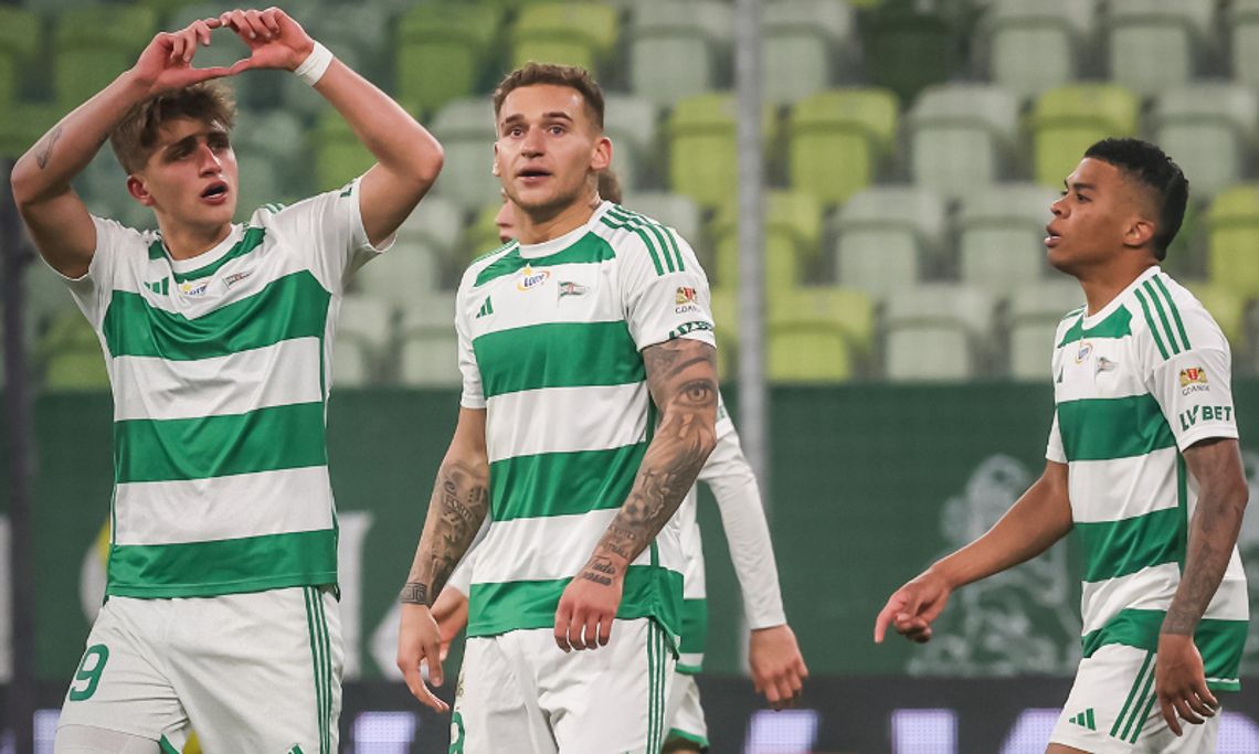 Ekstraklasa piłkarska – Lechia z licencją na nowy sezon i pięcioma ujemnymi punktami