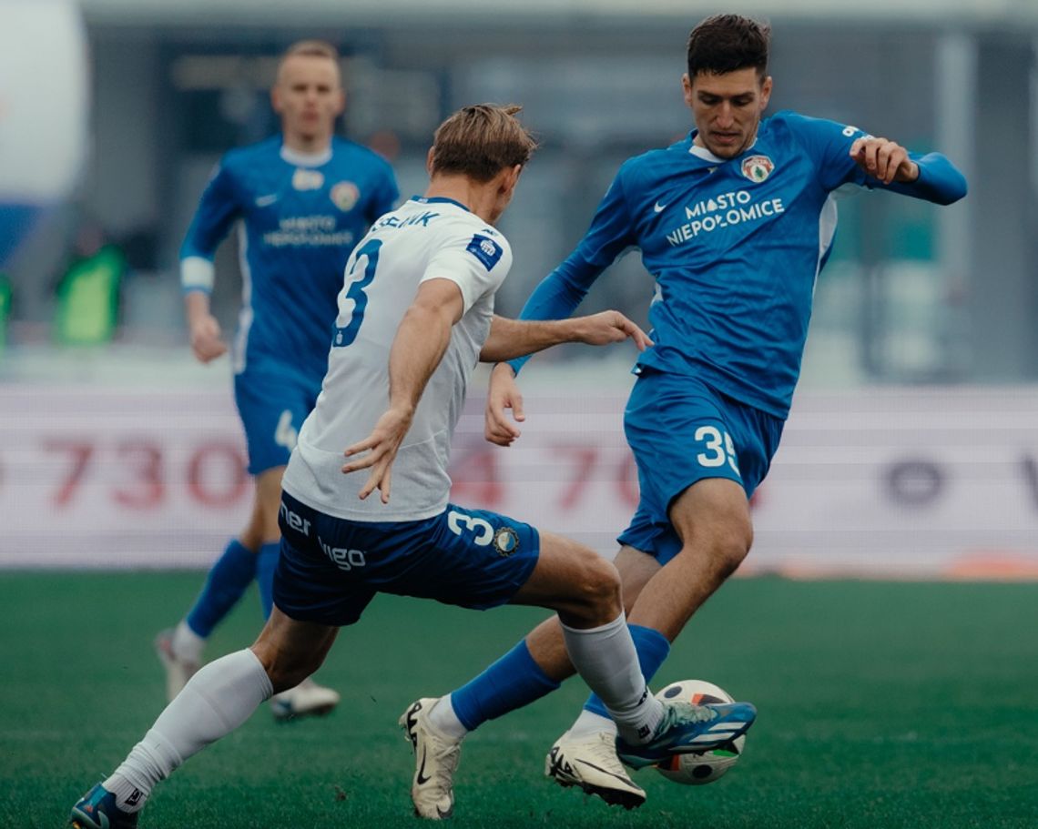 Ekstraklasa piłkarska - Puszcza zdegradowana po porażce ze Stalą