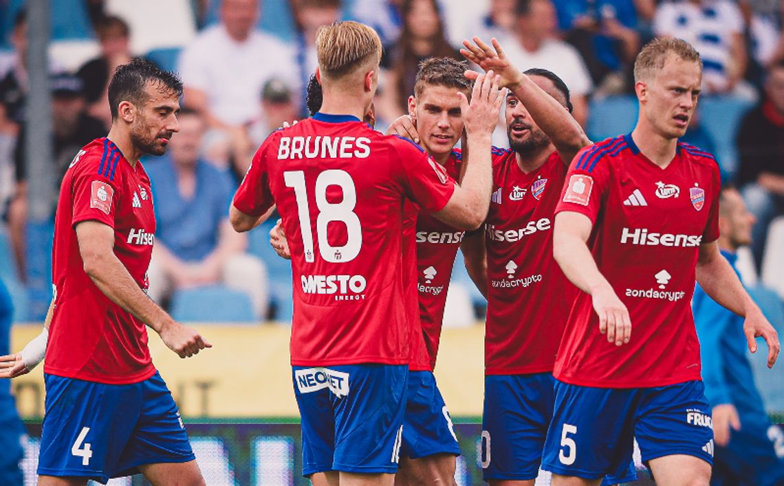 Ekstraklasa piłkarska - Raków stanowczo odrzuca sugestie o nieuczciwe praktyki