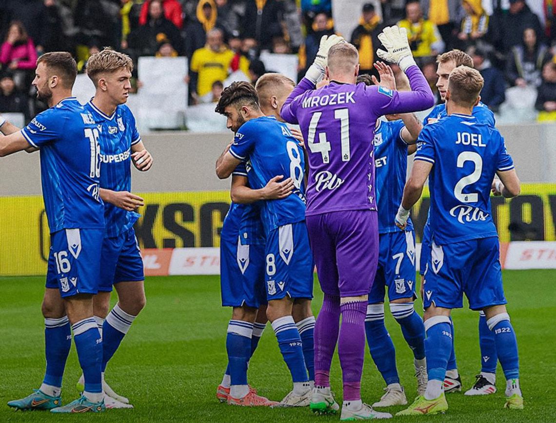 Ekstraklasa piłkarska - remis Lecha, walka o tytuł do ostatniej kolejki
