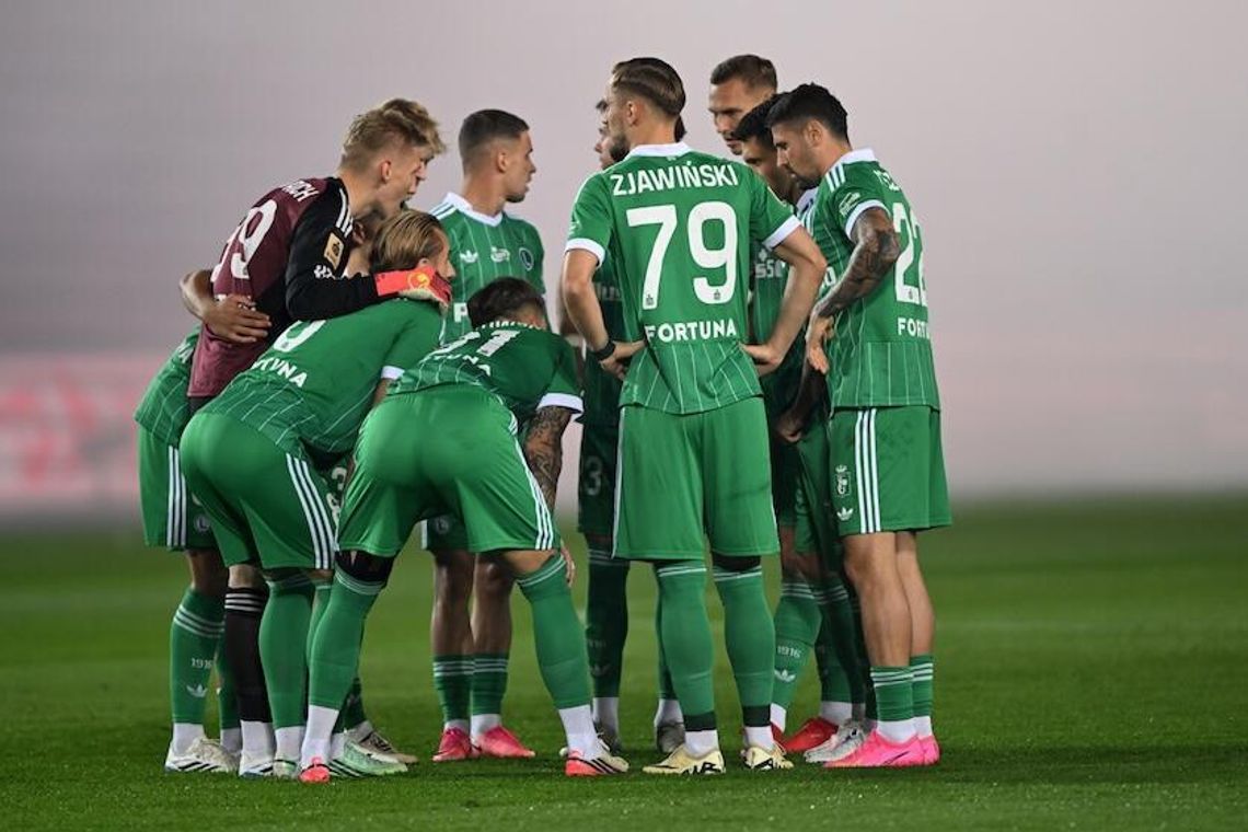 Ekstraklasa piłkarska - remis Legii, zwycięska seria Pogoni Ekstraklasa piłkarska - remis Legii, zwycięska seria Pogoni