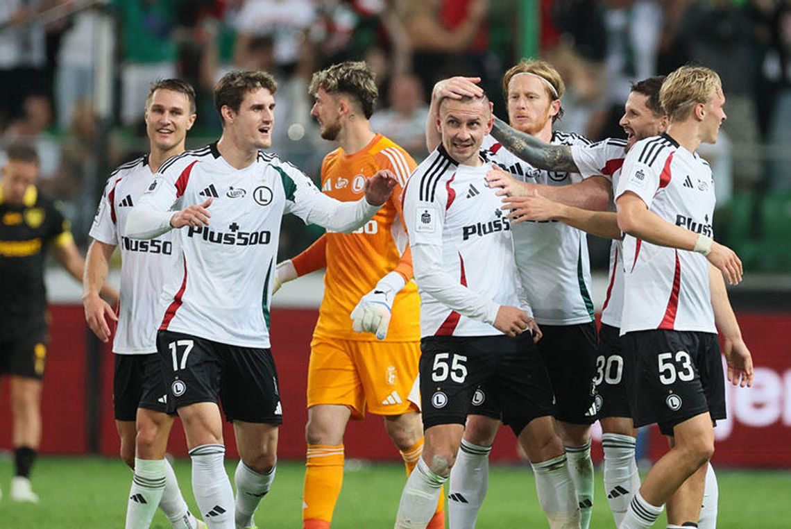 Ekstraklasa piłkarska - udana niedziela pucharowiczów Ekstraklasa piłkarska - udana niedziela pucharowiczów