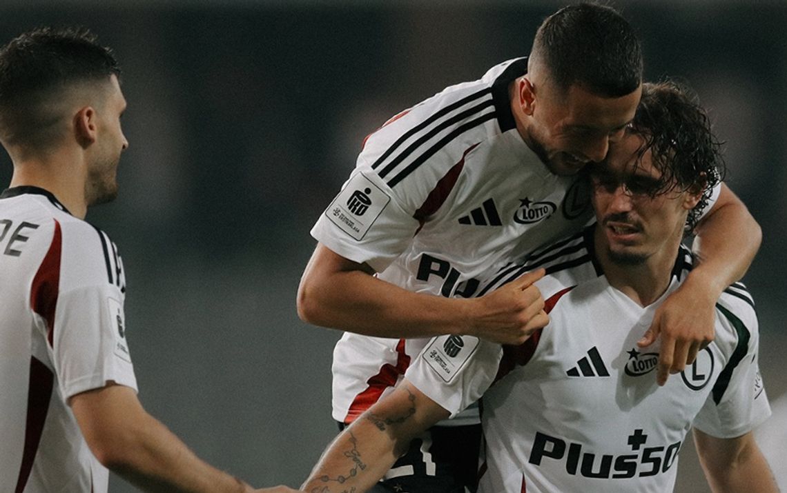 Ekstraklasa piłkarska - udany start Legii, wpadka Rakowa Ekstraklasa piłkarska - udany start Legii, wpadka Rakowa