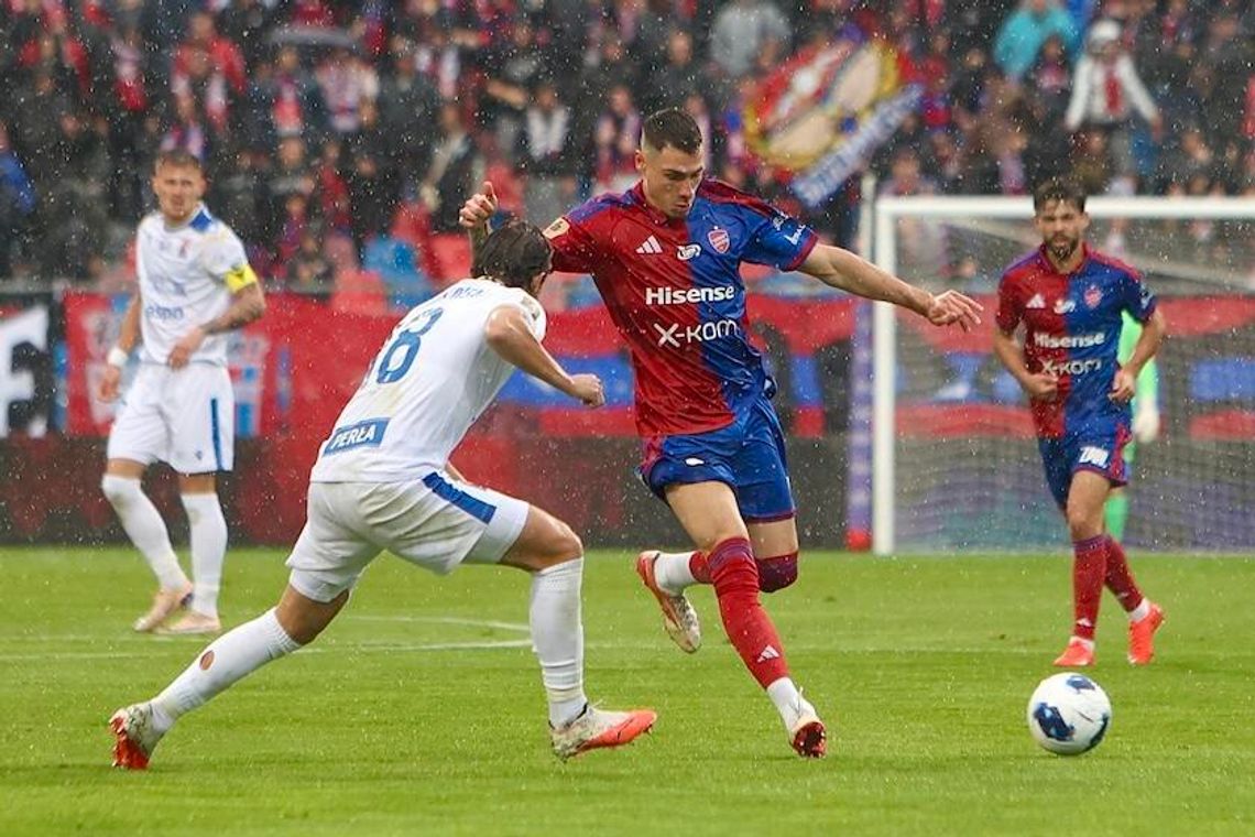 Ekstraklasa - udany debiut Kaczmarka w Rakowie