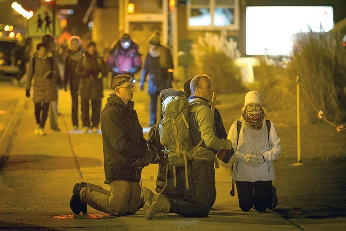 Ekstremalna Droga Krzyżowa przeszła ulicami Chicago