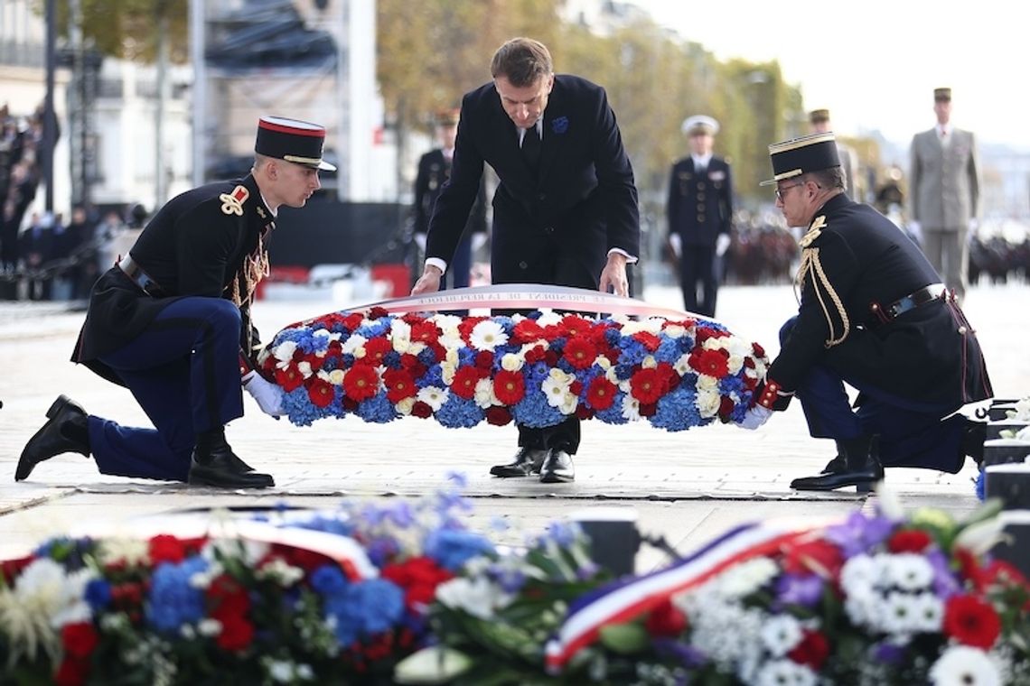 Francja. Obchody 105. rocznicy zakończenia I wojny światowej z udziałem prezydenta Macrona