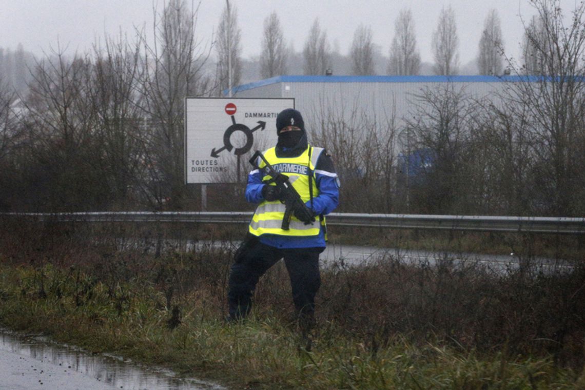 Francja. Podejrzani o zamach na "Charlie Hebdo" otoczeni przez policję (ZOBACZ ZDJĘCIA)