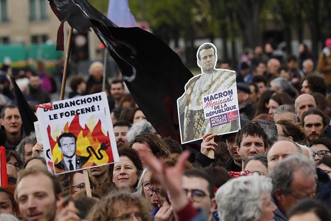 Francja. Policja użyła gazu łzawiącego przeciwko demonstrantom w Lyonie, Nantes i Bordeaux