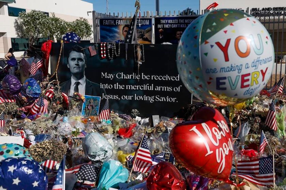 Glendale w Arizonie przygotowuje się do uroczystości żałobnej Charliego Kirka Glendale w Arizonie przygotowuje się do uroczystości żałobnej Charliego Kirka