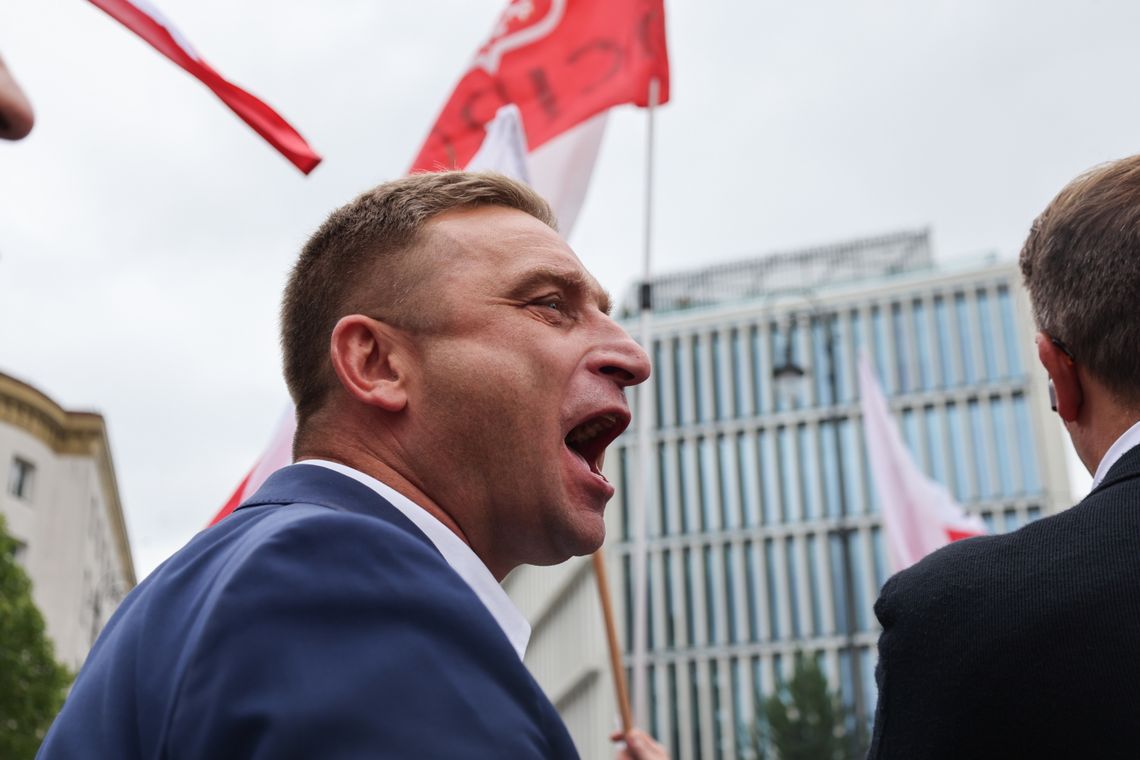 Gorzowski prokurator rozpoczął realizację polecenia ws. postawienia Bąkiewiczowi zarzutu