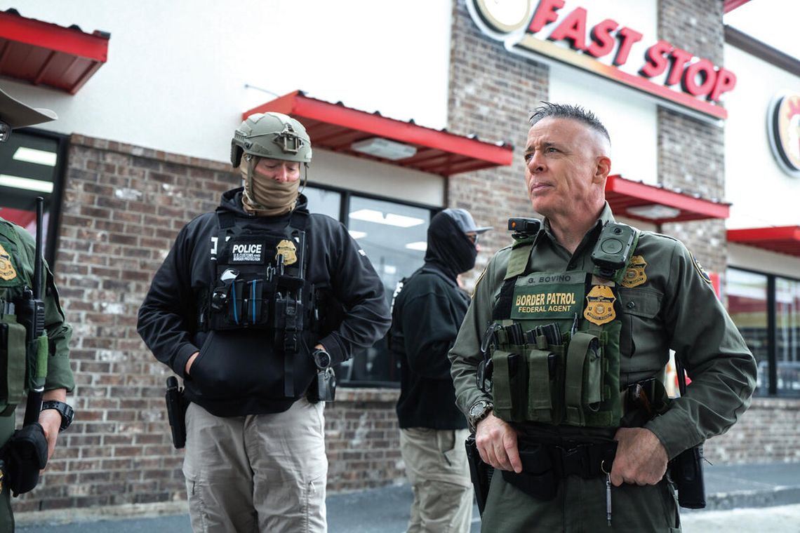 Gregory Bovino, dowodzący operacją antyimigracyjną, ponownie w Chicago