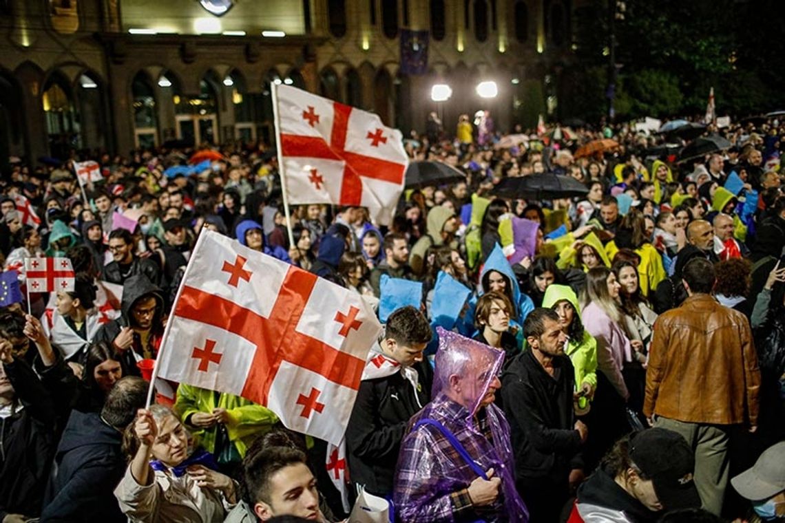 Gruzja. Parlament przyjął w ostatnim czytaniu ustawę o zagranicznych agentach