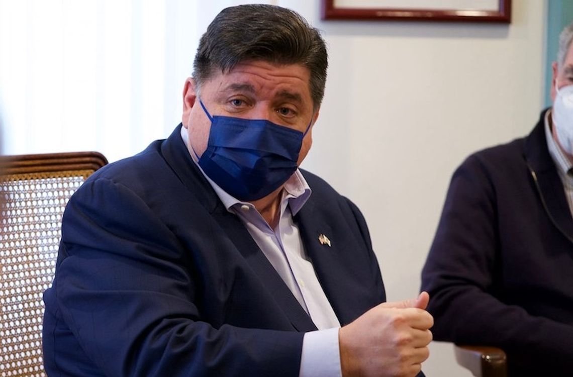 Gubernator Pritzker przegrał walkę o maski w szkołach w Illinois