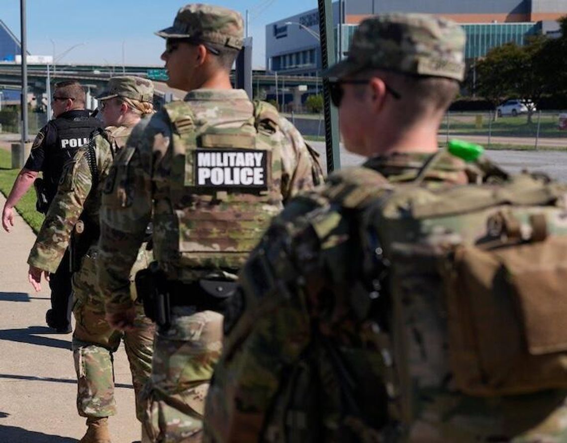 Gwardia Narodowa patroluje ulice Memphis Gwardia Narodowa patroluje ulice Memphis