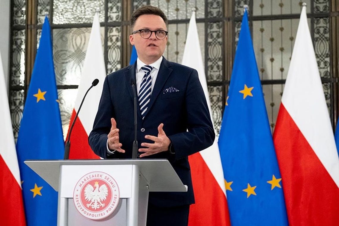 Hołownia o zapowiedziach Morawieckiego ws. rządu: Traktuję to wszystko jak opowieści trochę z mchu i paproci