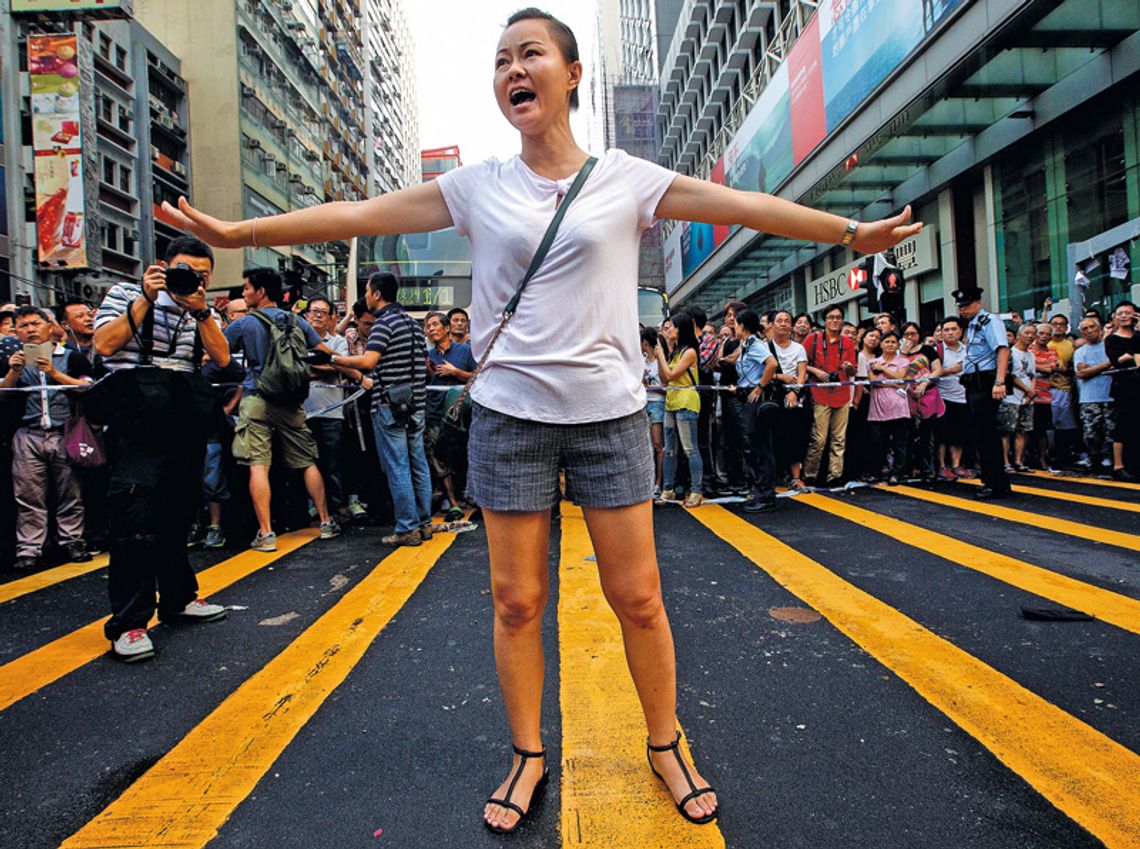 Hongkong. Protesty trwają, ale studenci unikają konfrontacji (ZOBACZ ZDJĘCIA)