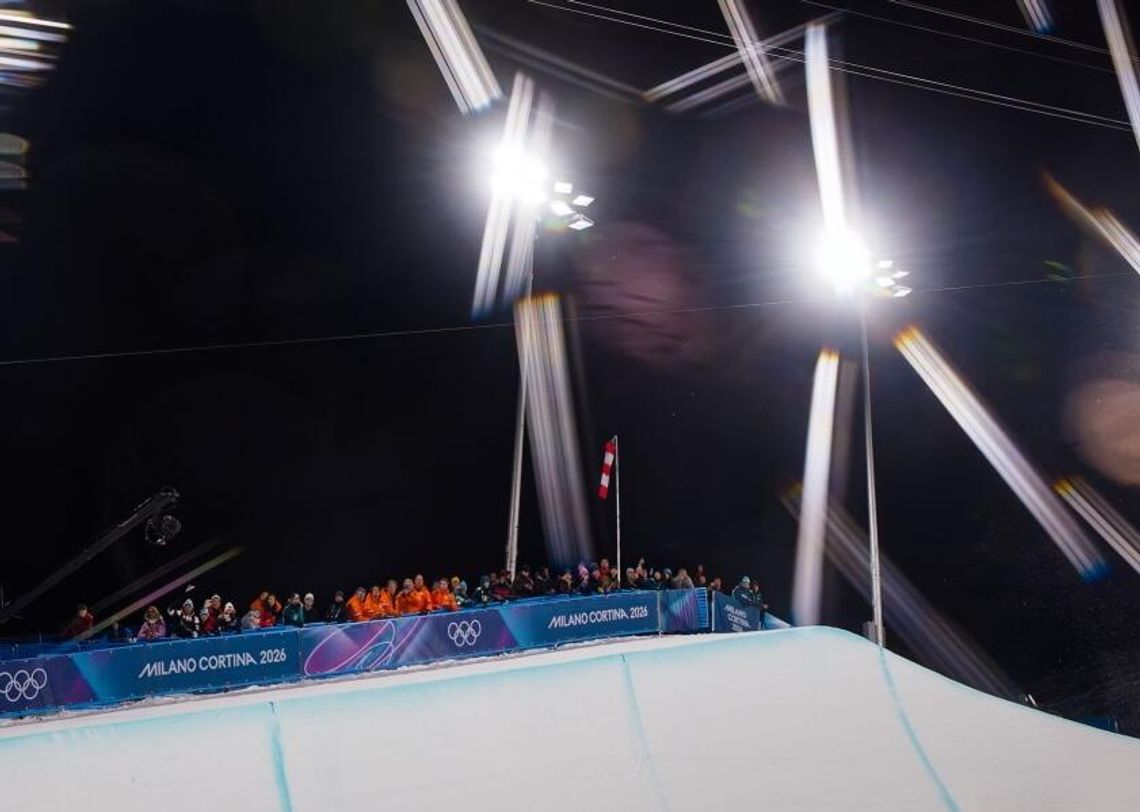 Igrzyska 2026: narciarstwo dowolne - mistrz świat Melville Ives zniesiony na noszach