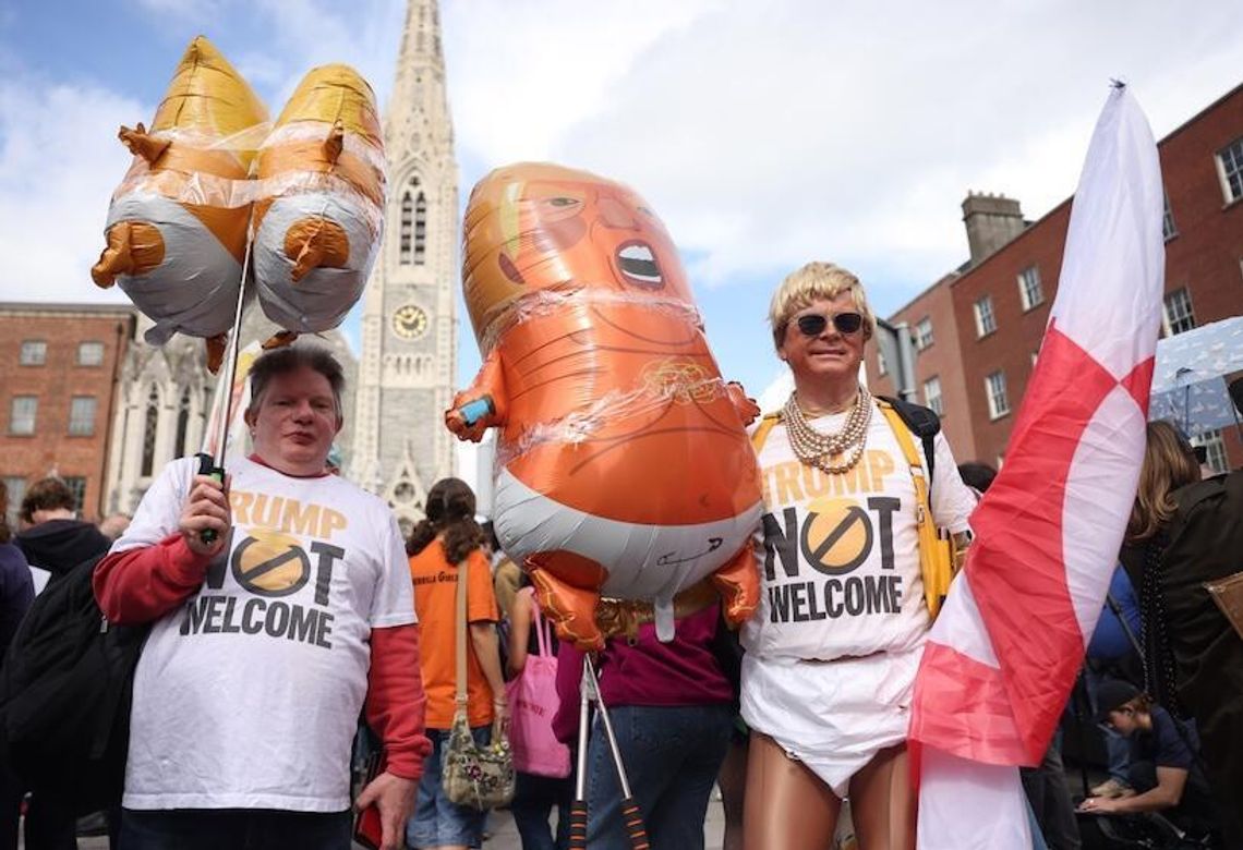 Irlandia. Protest przeciwko wizycie Donalda Trumpa Irlandia. Protest przeciwko wizycie Donalda Trumpa