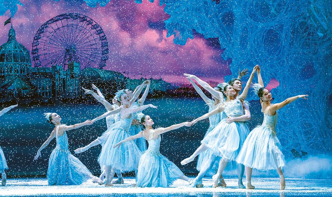 Joffrey Ballet prezentuje jubileuszową wersję „Dziadka do orzechów” Joffrey Ballet prezentuje jubileuszową wersję „Dziadka do orzechów”