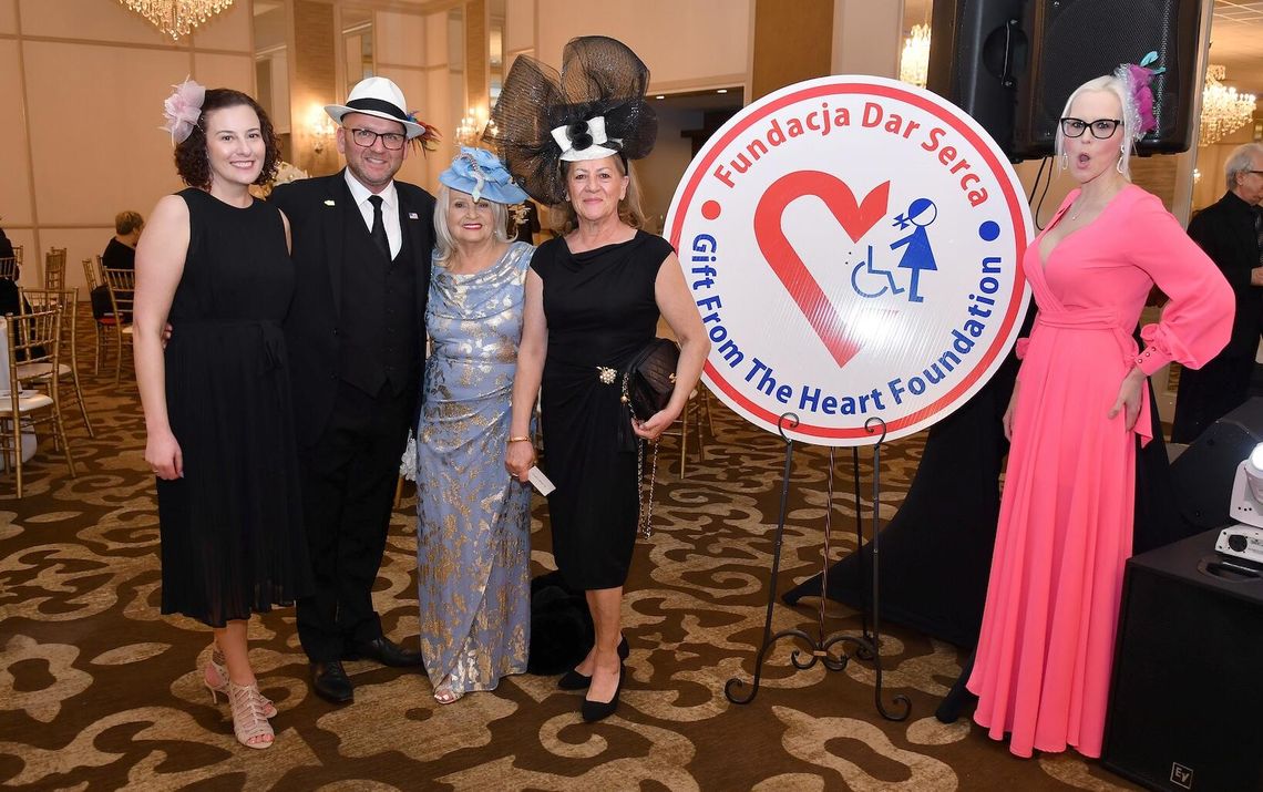 Kapelusze pełne fantazji i serca otwarte na pomoc. Charytatywny Bal Fundacji Dar Serca