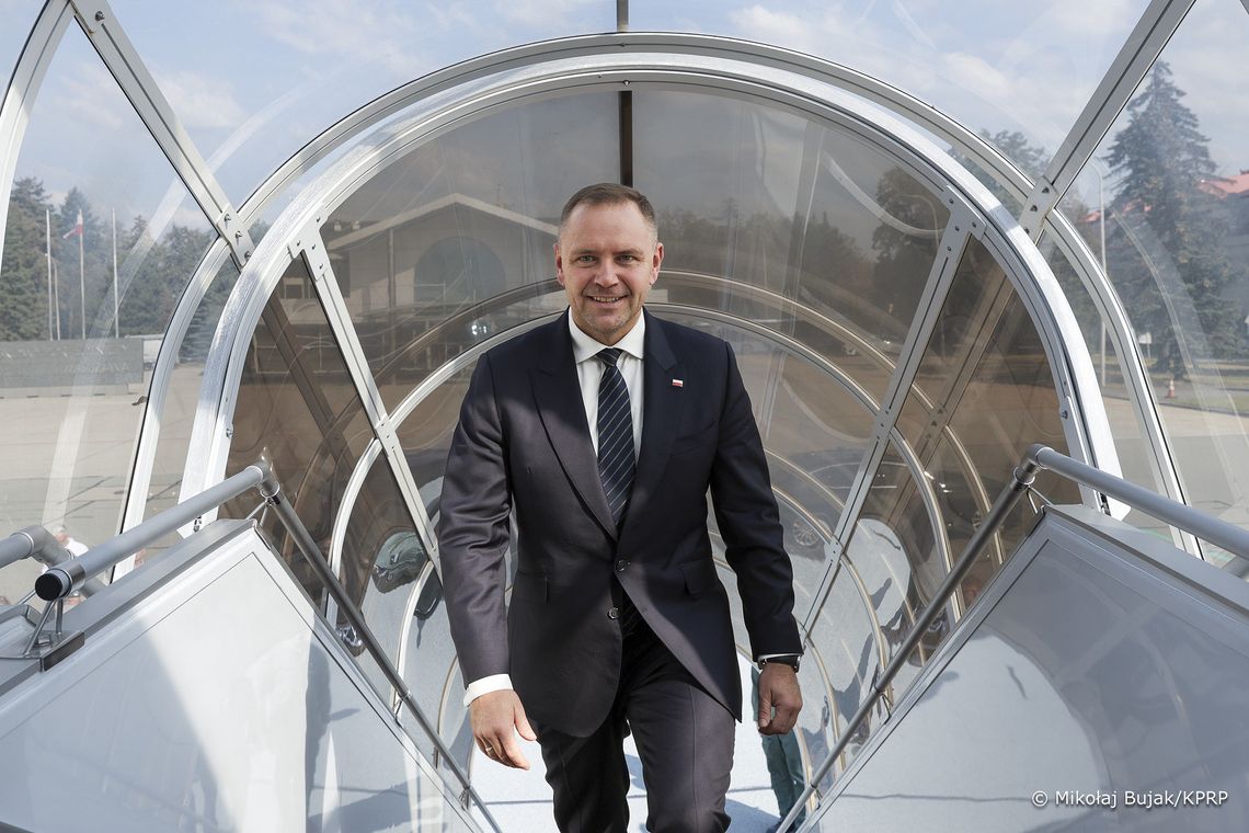 Karol Nawrocki leci do USA; w tle „spór kompetencyjny” między rządem i kancelarią prezydenta