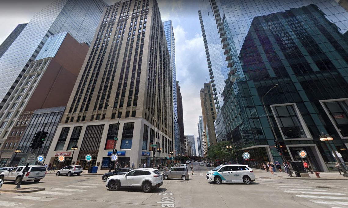 Kierowca siłą wyciągnięty z auta w centrum Chicago