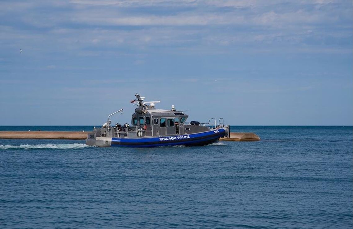 Kobieta i dwoje dzieci znalezieni martwi w jeziorze Michigan