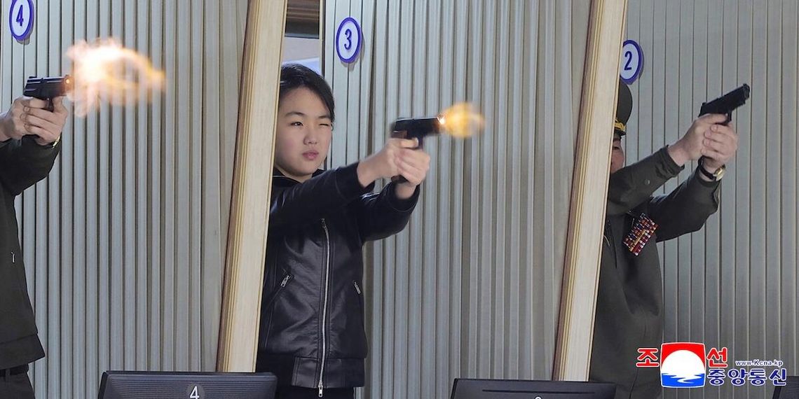 Korea Płn. Kim Dzong Un z córką testowali nowe pistolety
