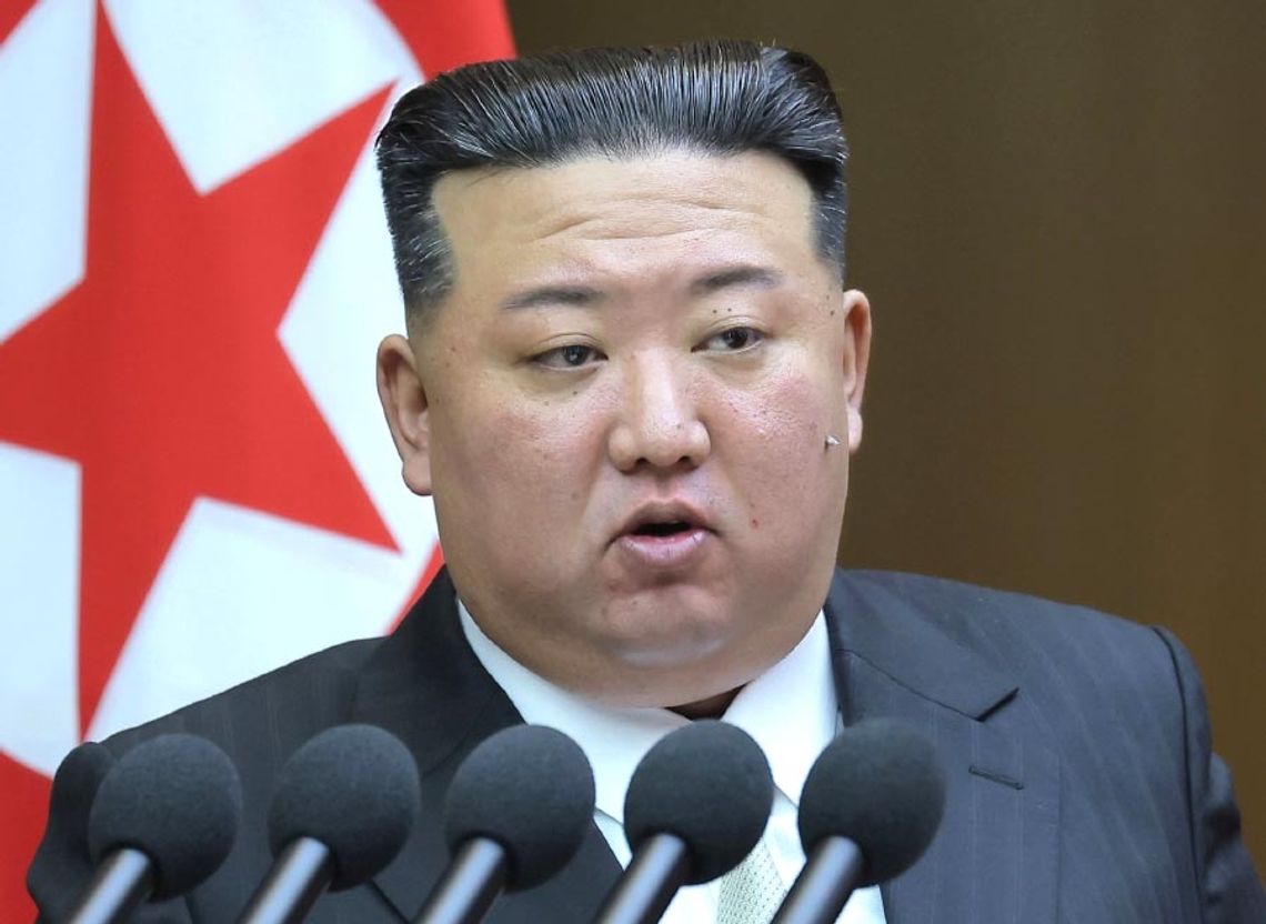 Korea Północna. Media: Kim dostał samochód w prezencie od Putina