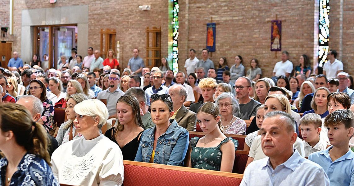 Kościół miejscem spotkania: duchowe i praktyczne wsparcie dla imigrantów z Chicago i okolic