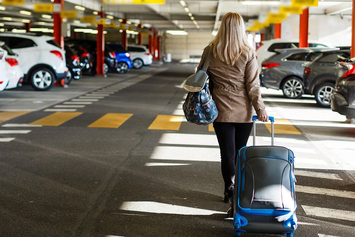 Kradzież samochodów z parkingów przy lotnisku O’Hare