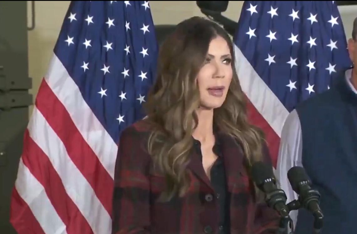 Kristi Noem w Indianie o aresztowaniach nielegalnych imigrantów – kierowców Kristi Noem w Indianie o aresztowaniach nielegalnych imigrantów – kierowców