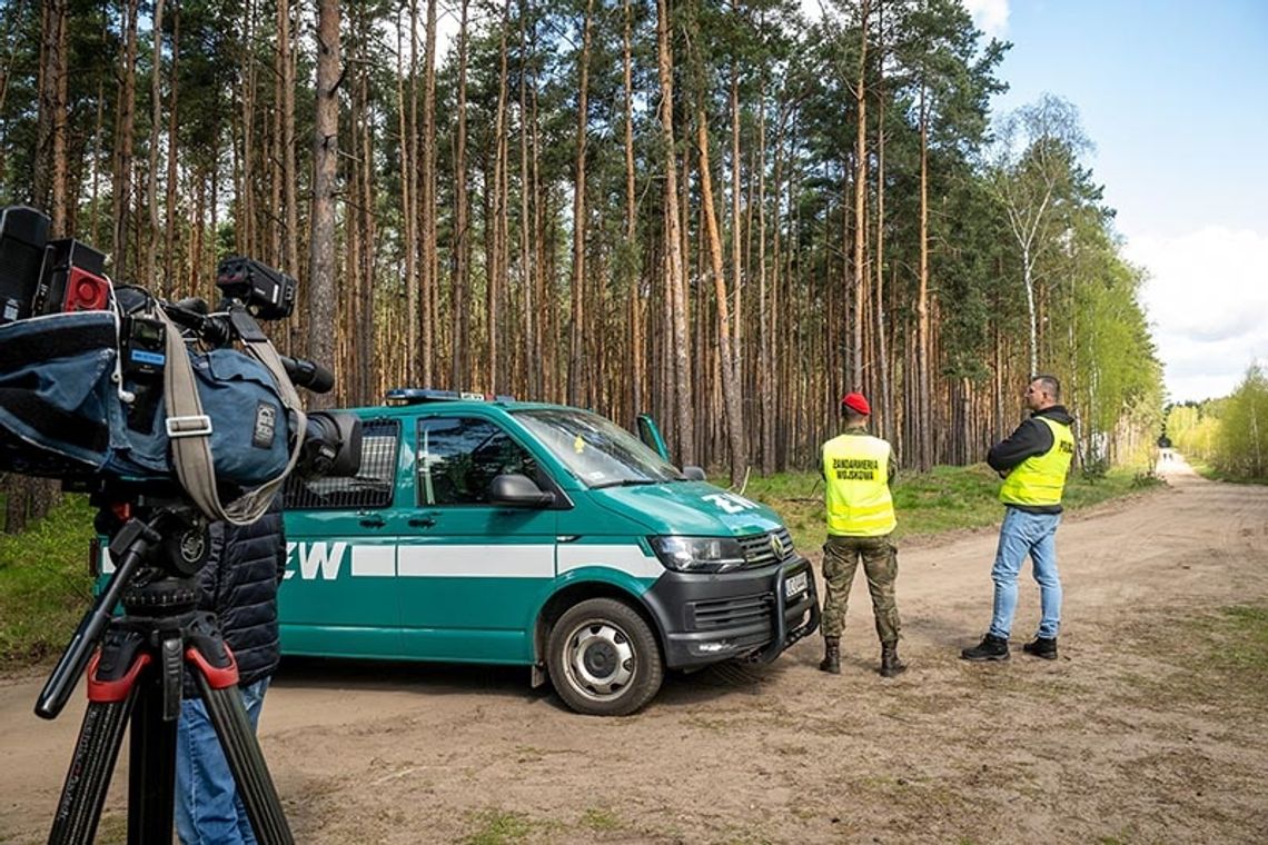 Kujawsko-pomorskie. Szczątki obiektu powietrznego znalazł pod Bydgoszczą klient pensjonatu dla koni