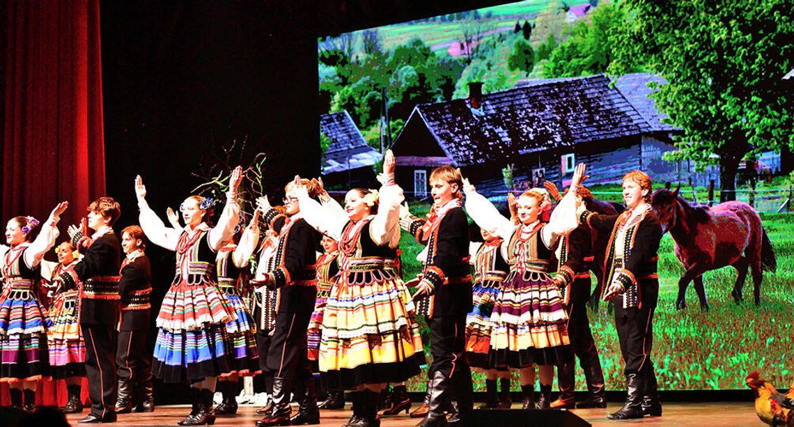 „Lajkonik” w wiosennej odsłonie – spotkanie z polską kulturą i folklorem w Copernicus Center