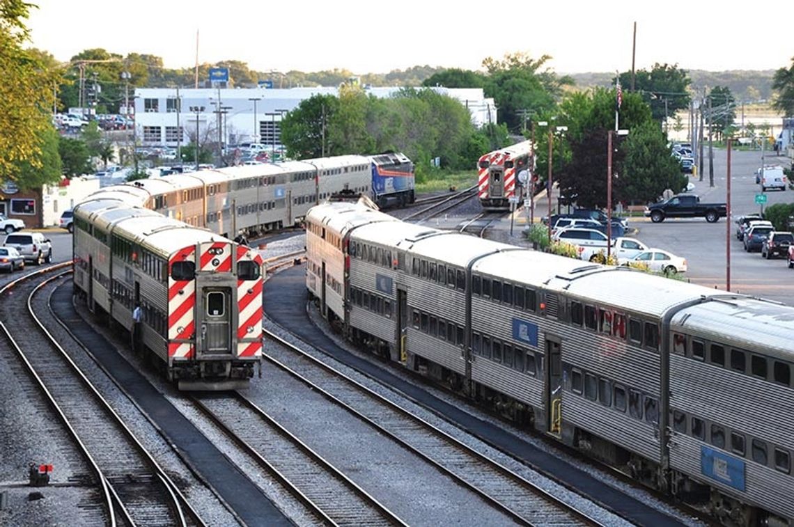 Latem Metra oferuje nowy, tani bilet miesięczny