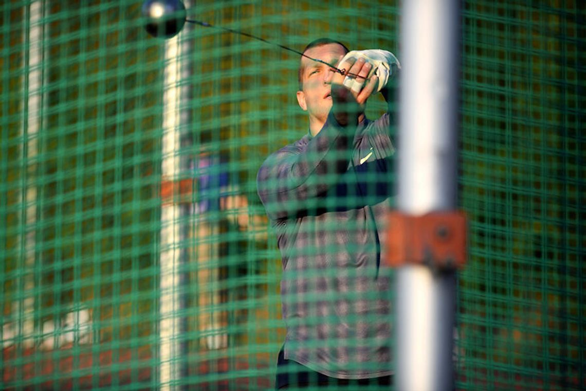 Lekkoatletyczne MŚ – Nowicki: nie lecę do Tokio; mam kontuzję kolana i mięśni brzucha, trzeba odpuścić sezon Lekkoatletyczne MŚ – Nowicki: nie lecę do Tokio; mam kontuzję kolana i mięśni brzucha, trzeba odpuścić sezon