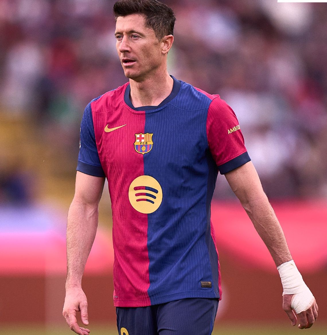 Liga hiszpańska - Lewandowski po badaniach, prawdopodobnie czeka go kilka tygodni przerwy