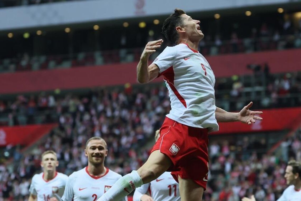 Liga Narodów — Lewandowski siódmym hat-trickiem uczcił 170. występ w reprezentacji Liga Narodów — Lewandowski siódmym hat-trickiem uczcił 170. występ w reprezentacji