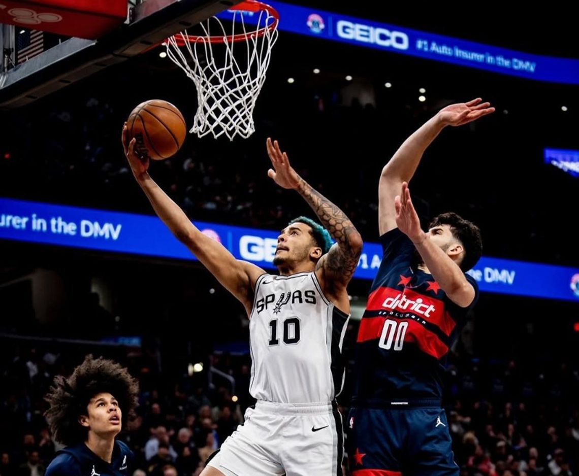 Liga NBA - 14 punktów Sochana, debiut Doncica w Lakers