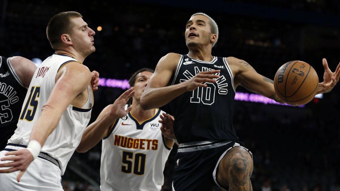 Liga NBA - 19 punktów Sochana, wygrana Spurs